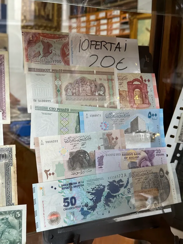 Вось не чакаў што будзе такі вялікі абменны курс на старыя беларускія рублі, на жаль толькі ў адным кірунку