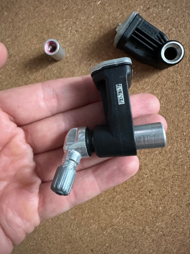 Злучэньне вентыля разам з чуйнікам