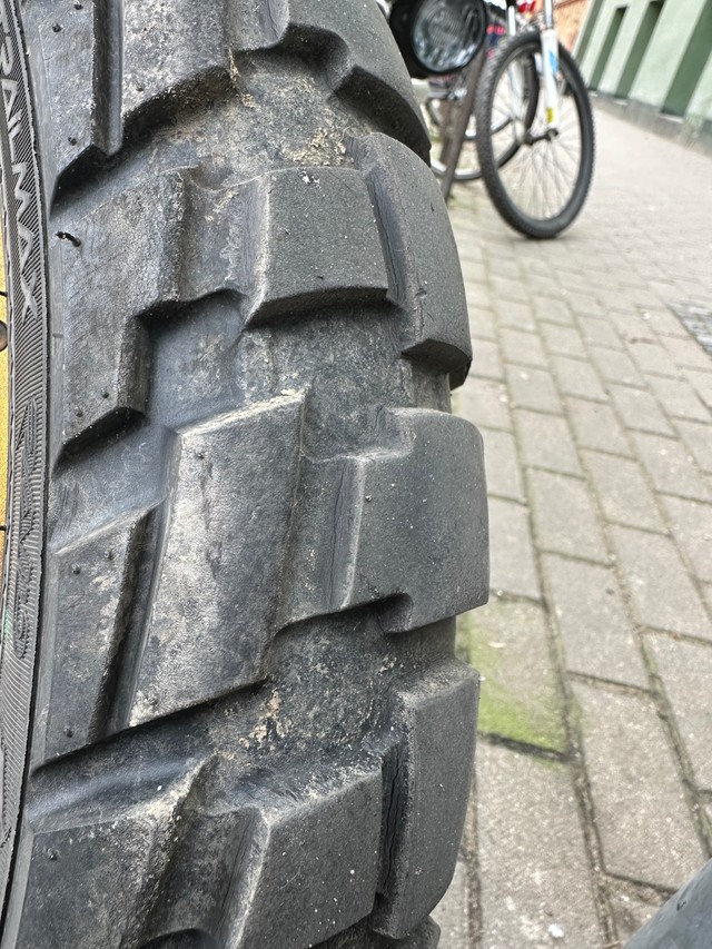 Знос пярэдняй шыны