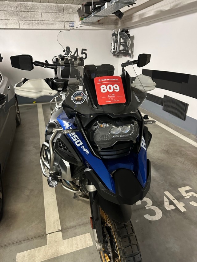 BMW R1250GSA з кітайскімі люстэркамі ADV BMW R1250GSA з кітайскімі люстэркамі ADV