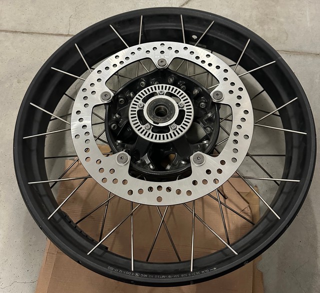 Пярэдняе кола амаль гатова