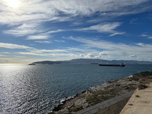 Караблі ў пратоцы