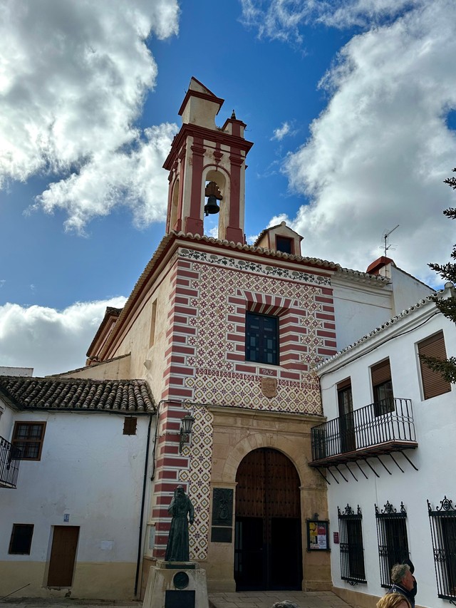 Касьцёл Iglesia de Ntra. Sra. de la Paz, Patrona de Ronda Касьцёл Iglesia de Ntra. Sra. de la Paz, Patrona de Ronda