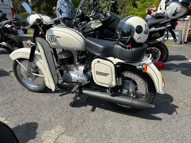 Рарытэтны Чэзэт CZ-250