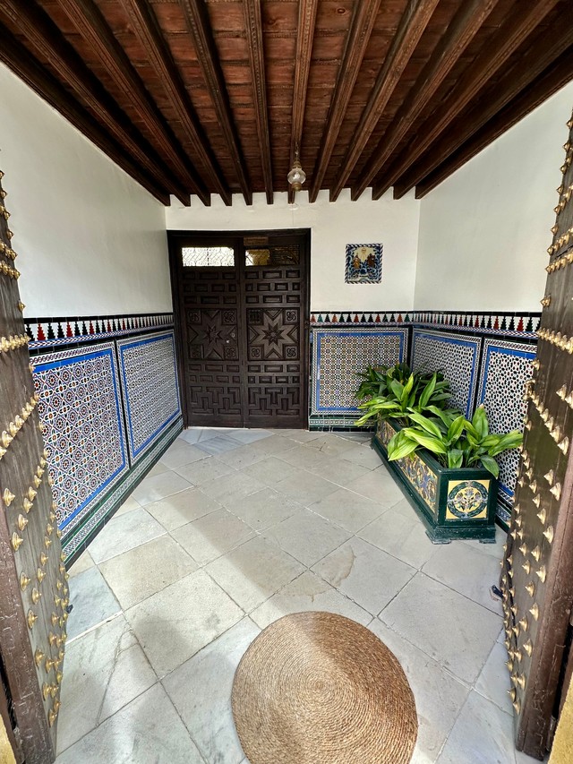 Касьцёл Iglesia de Ntra. Sra. de la Paz, Patrona de Ronda Касьцёл Iglesia de Ntra. Sra. de la Paz, Patrona de Ronda