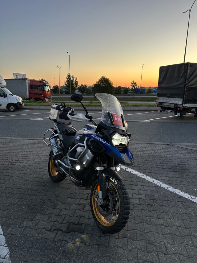 Світанак па дарозе