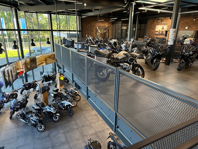 Даволі вялікі ўнутры