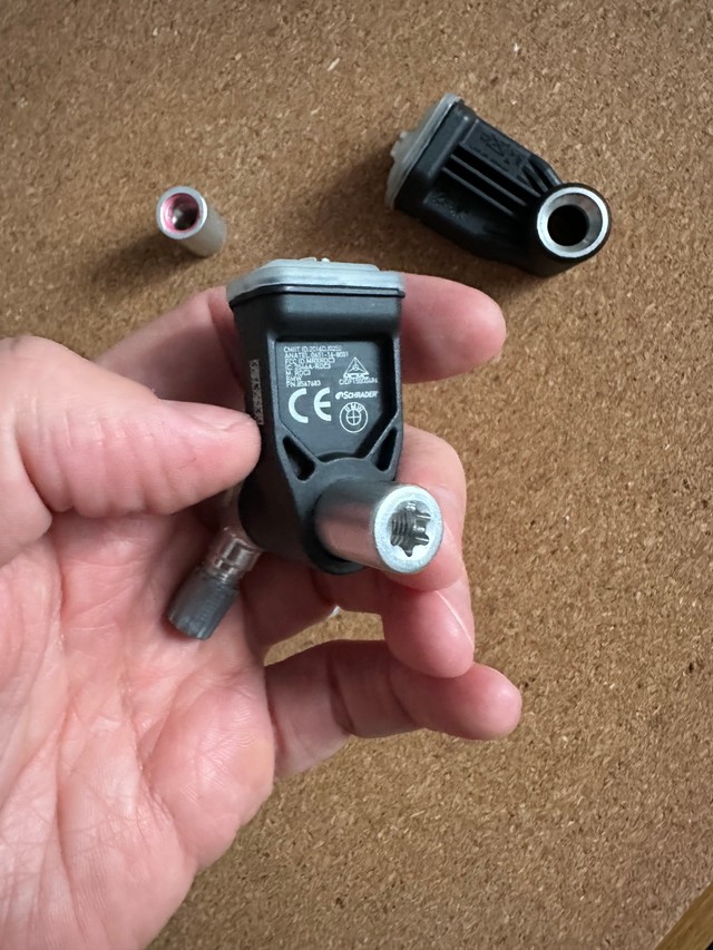 Злучэньне вентыля разам з чуйнікам